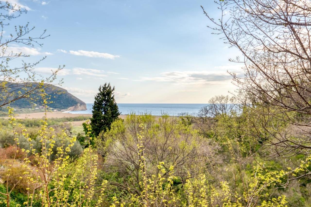 Savovic_Lux Appartement Petrovac Buitenkant foto