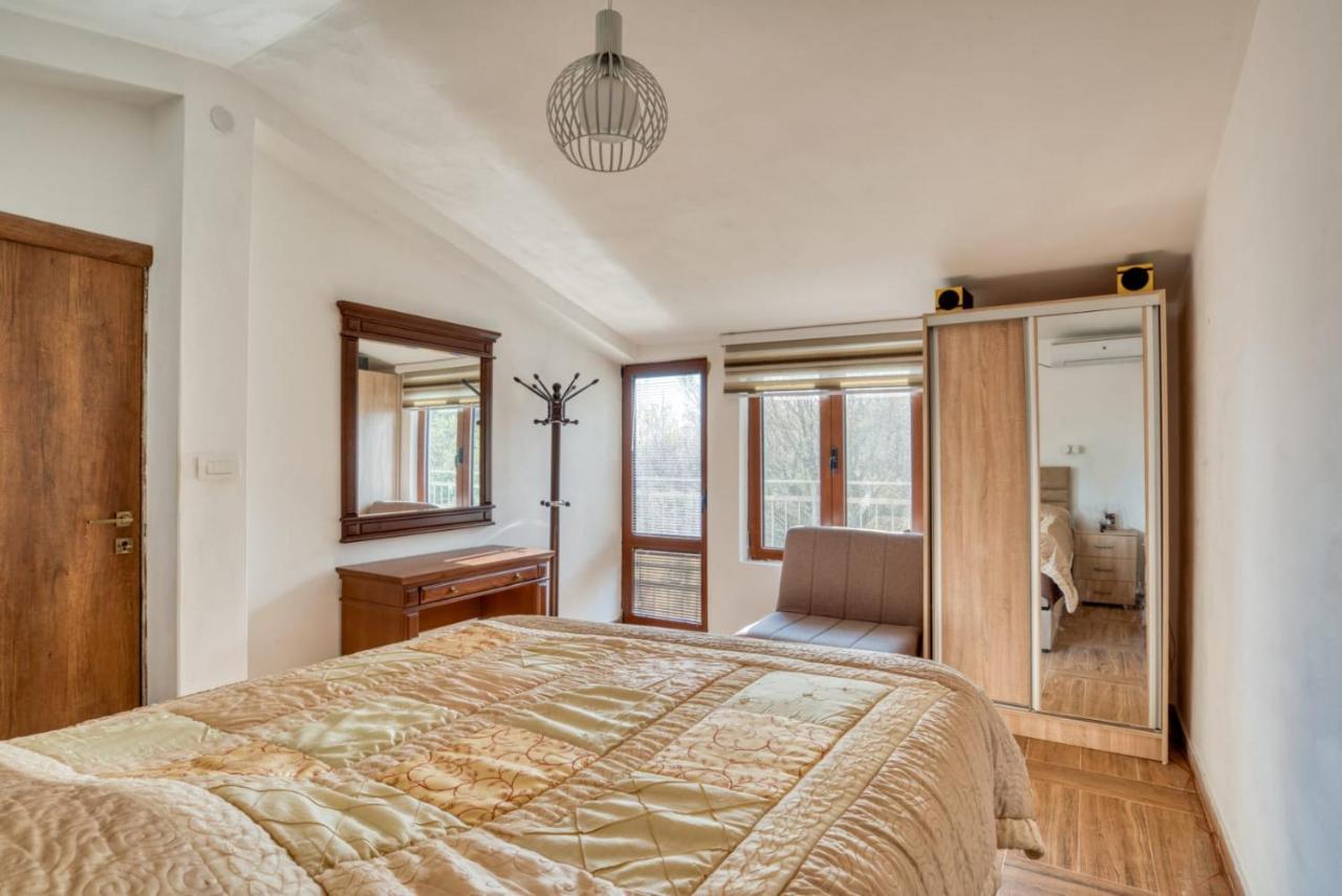 Savovic_Lux Appartement Petrovac Buitenkant foto