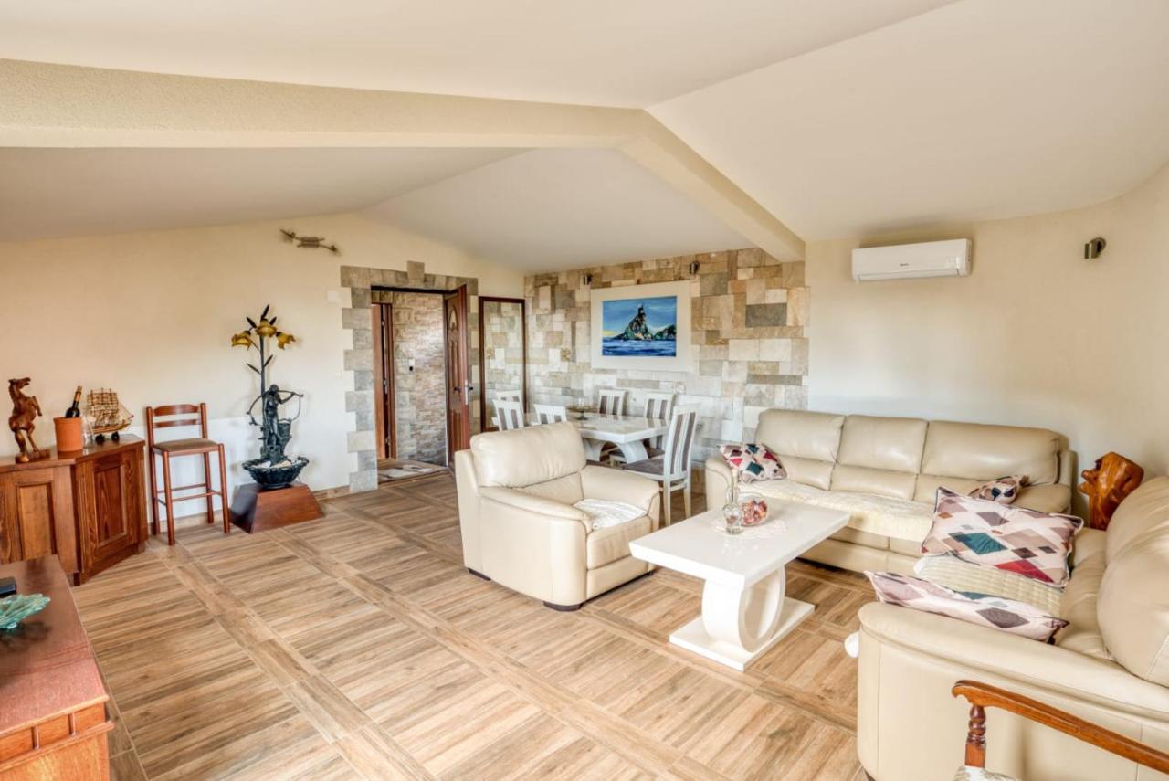 Savovic_Lux Appartement Petrovac Buitenkant foto